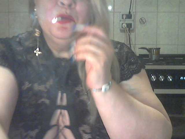 AriannaMilf's BongaCams show and profile