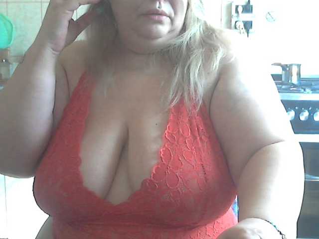 AriannaMilf's BongaCams show and profile