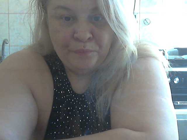 AriannaMilf's BongaCams show and profile