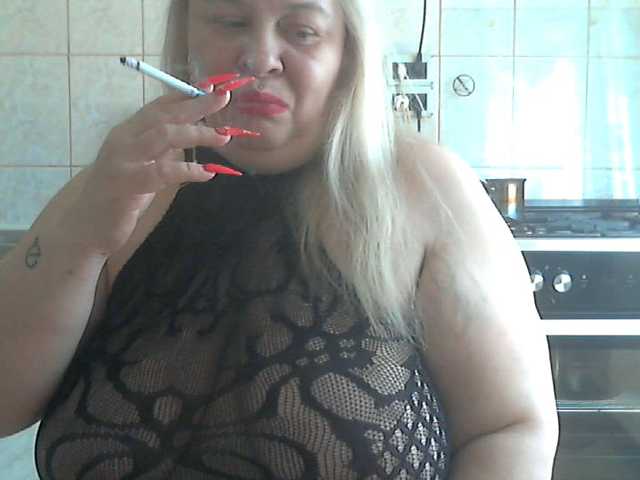 AriannaMilf's BongaCams show and profile