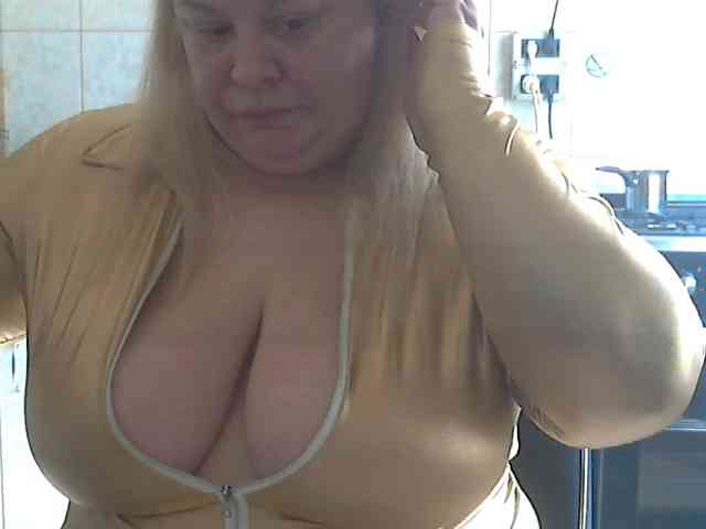 AriannaMilf webcam