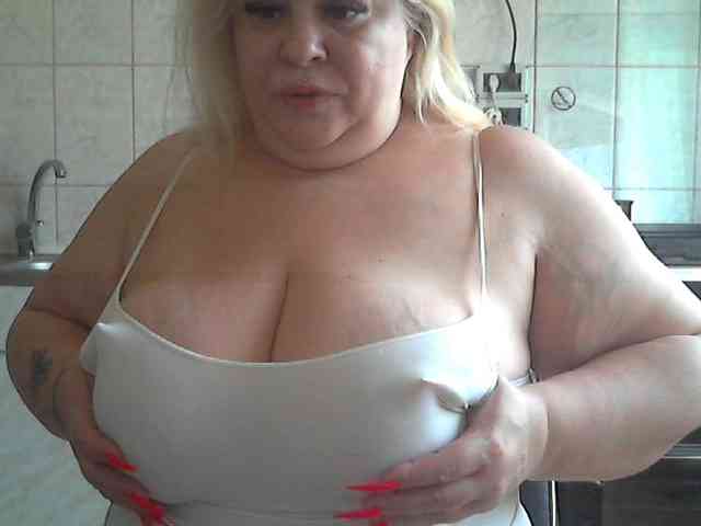 AriannaMilf webcam