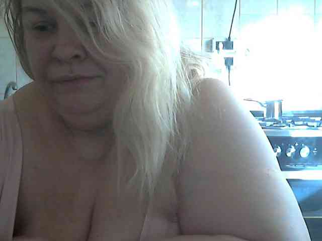 AriannaMilf webcam