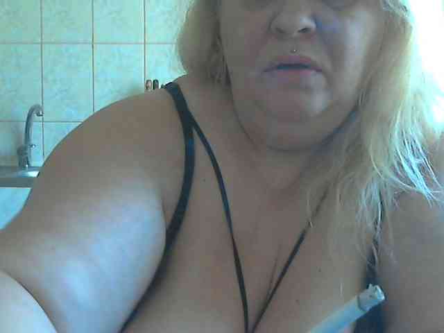 AriannaMilf webcam