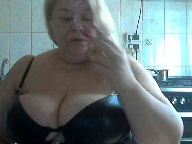 AriannaMilf webcam