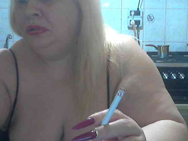 AriannaMilf webcam