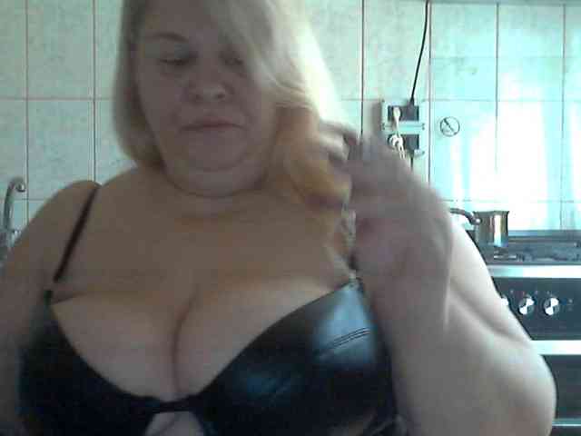 AriannaMilf webcam