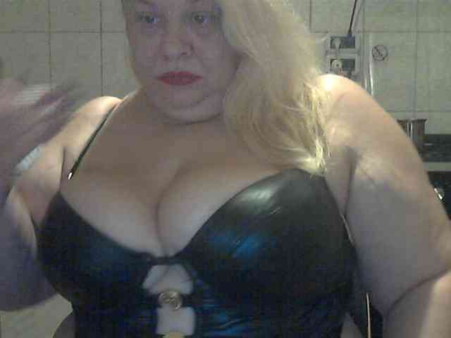 AriannaMilf webcam