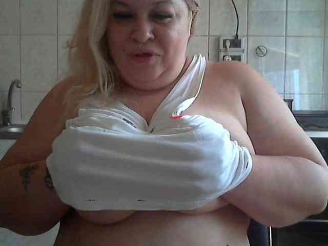 AriannaMilf webcam