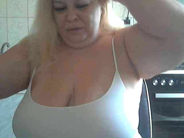 AriannaMilf webcam