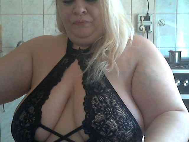AriannaMilf webcam
