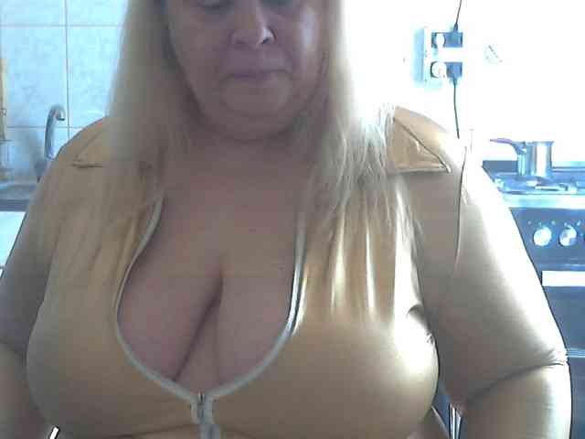 AriannaMilf webcam