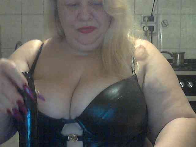 AriannaMilf webcam