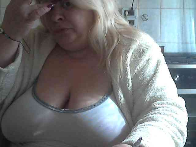 AriannaMilf webcam