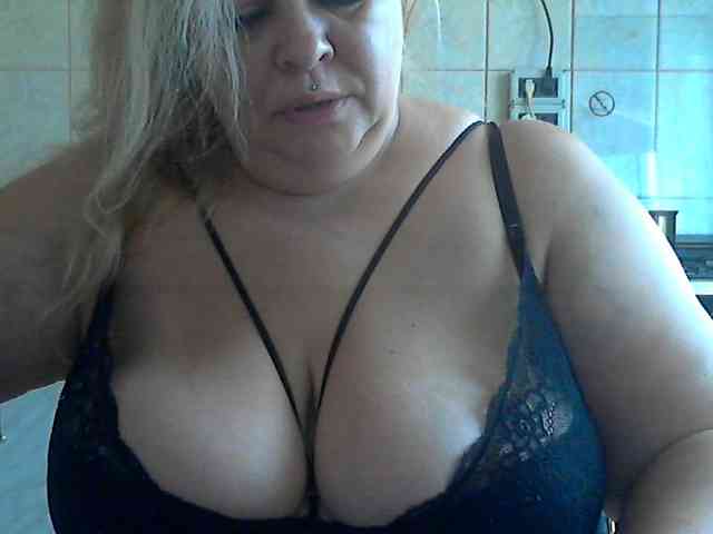 AriannaMilf webcam