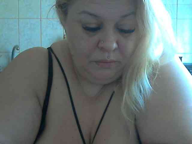 AriannaMilf webcam