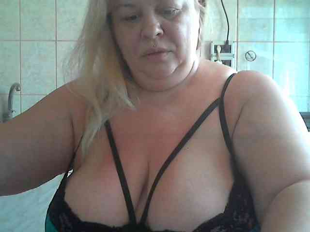 AriannaMilf webcam