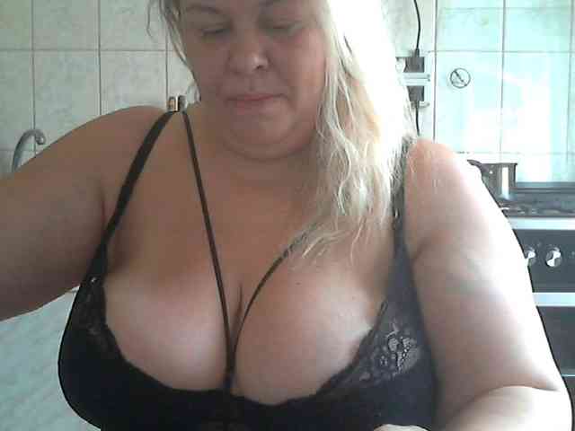 AriannaMilf webcam