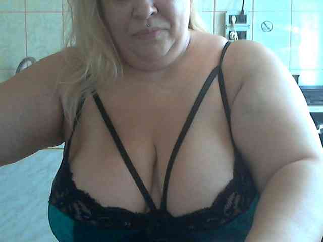 AriannaMilf webcam