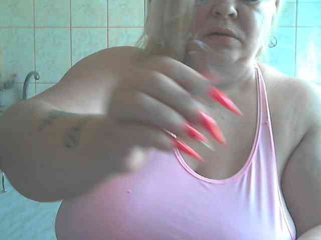 AriannaMilf webcam