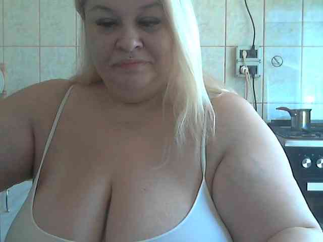AriannaMilf webcam