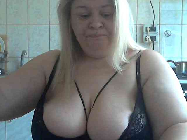 AriannaMilf webcam