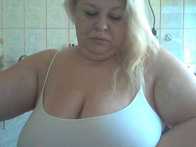 AriannaMilf webcam