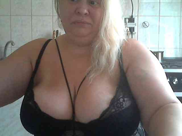 AriannaMilf webcam