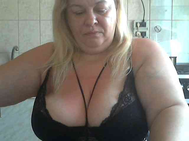 AriannaMilf webcam