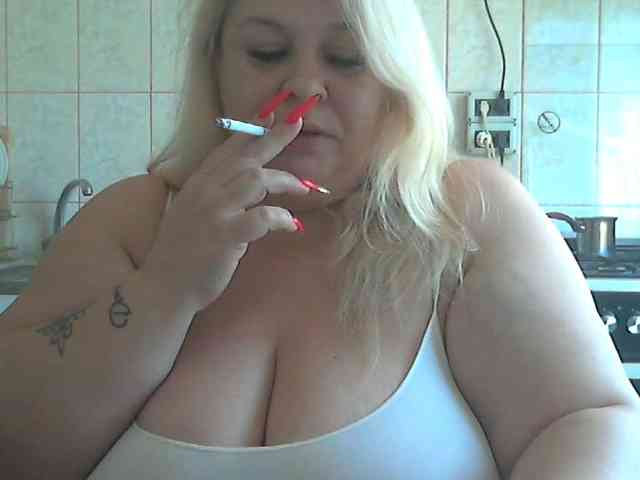 AriannaMilf webcam