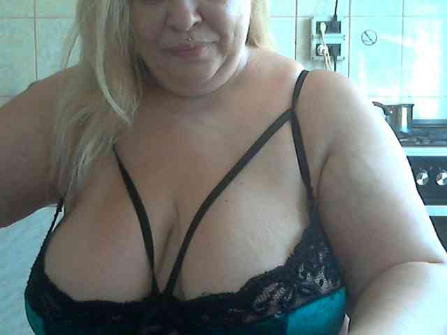 AriannaMilf webcam