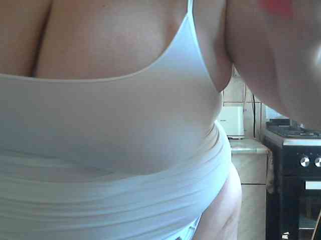 AriannaMilf webcam