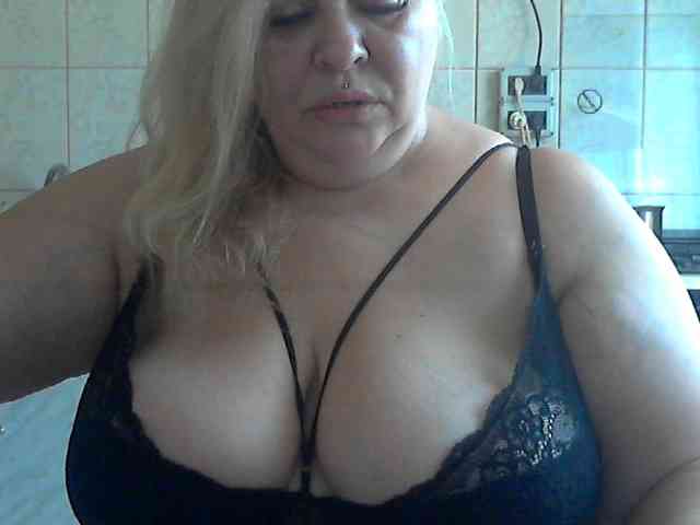 AriannaMilf webcam