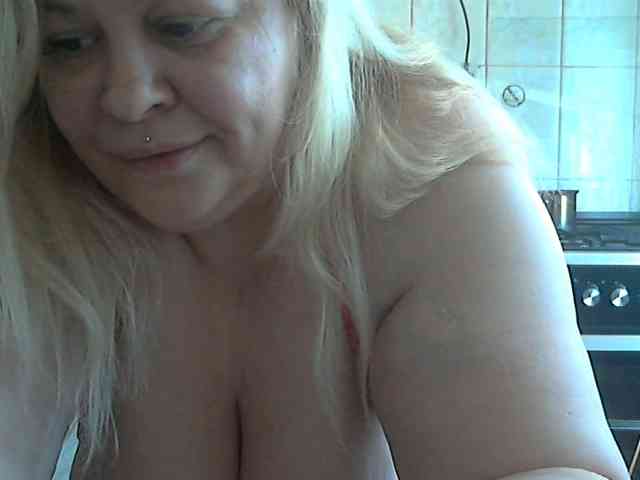 AriannaMilf webcam