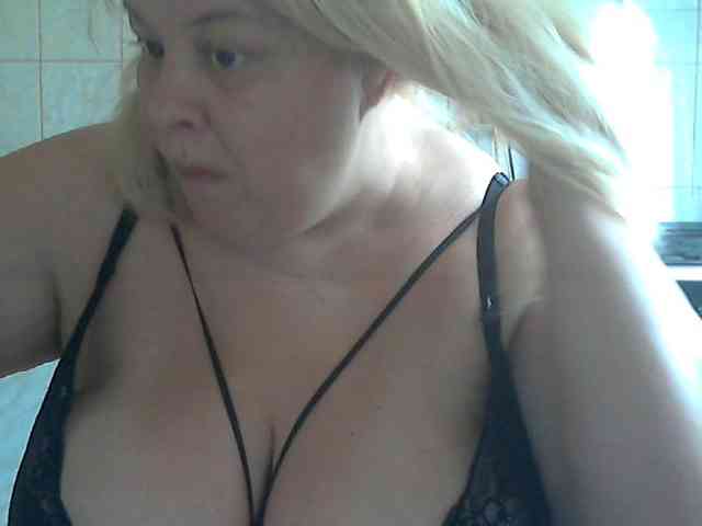 AriannaMilf webcam