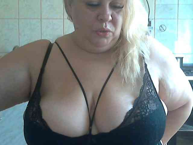 AriannaMilf webcam
