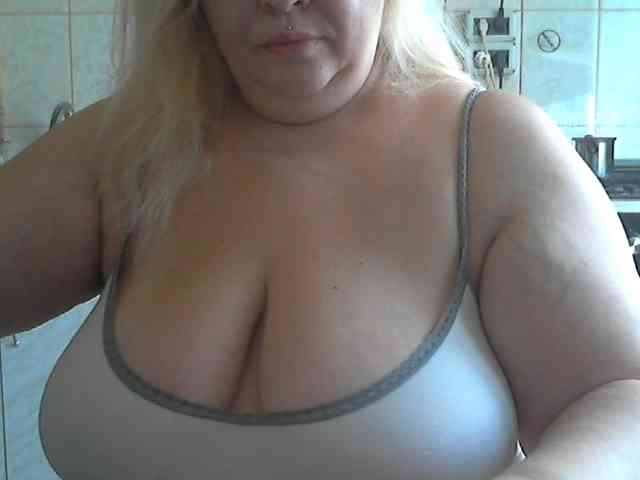 AriannaMilf webcam