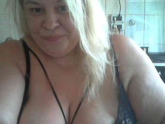 AriannaMilf webcam