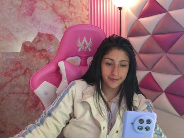 Tokkio777 live cam profile