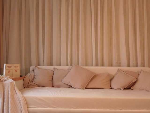 Sensual-giaa's BongaCams show and profile