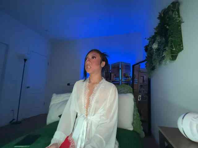 PreeminentJess webcam