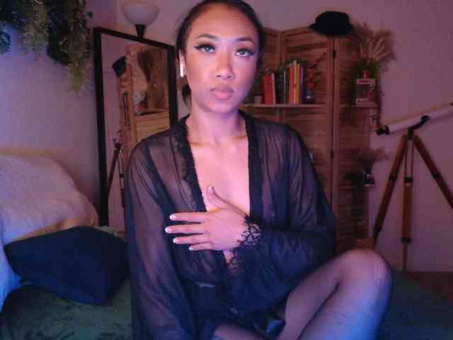 PreeminentJess webcam