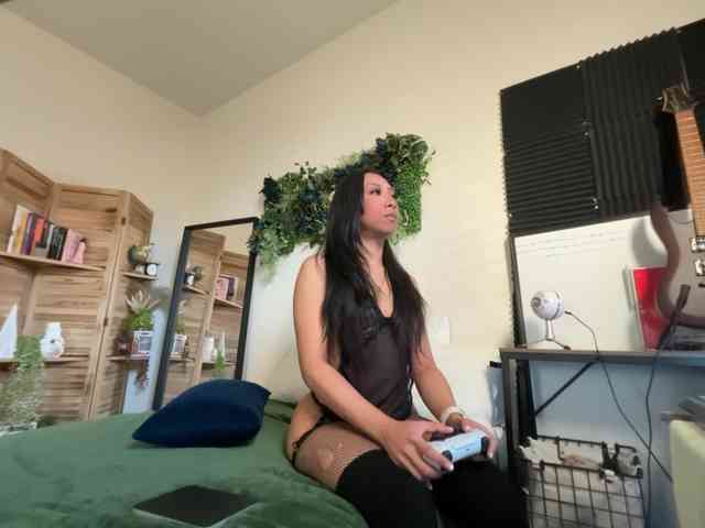 PreeminentJess webcam