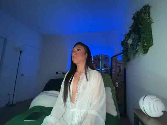 PreeminentJess webcam