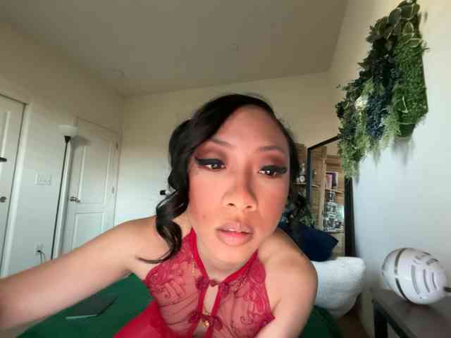 PreeminentJess webcam