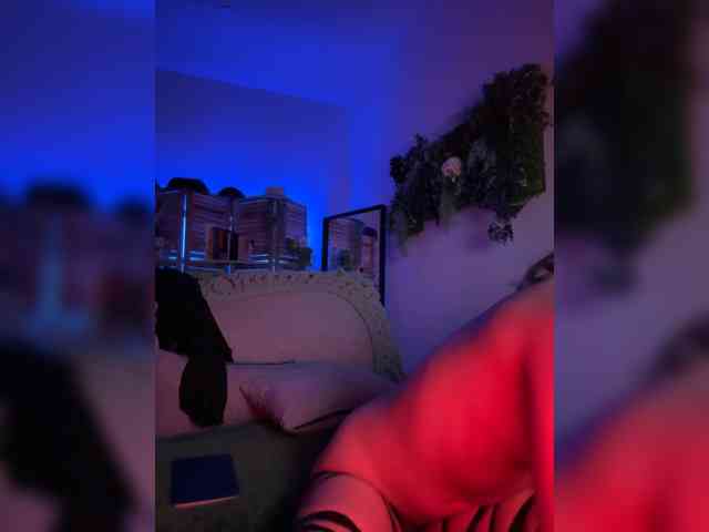 PreeminentJess webcam