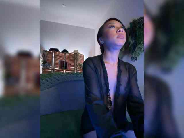 PreeminentJess webcam