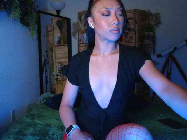 PreeminentJess webcam