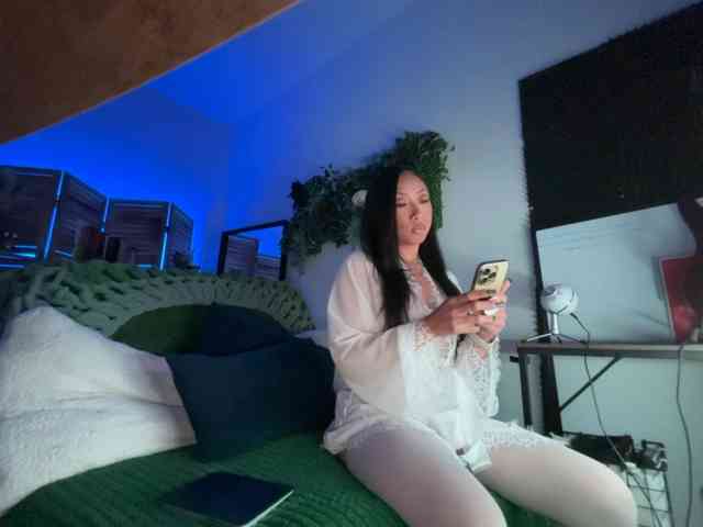 PreeminentJess webcam