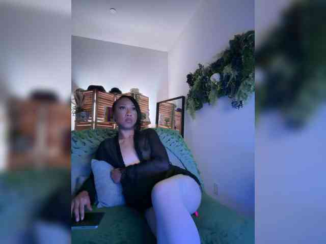 PreeminentJess webcam